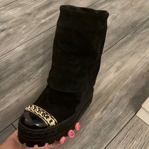 Selling Casadei ankle boots. Perfect condition. Was wearing only 3 times.